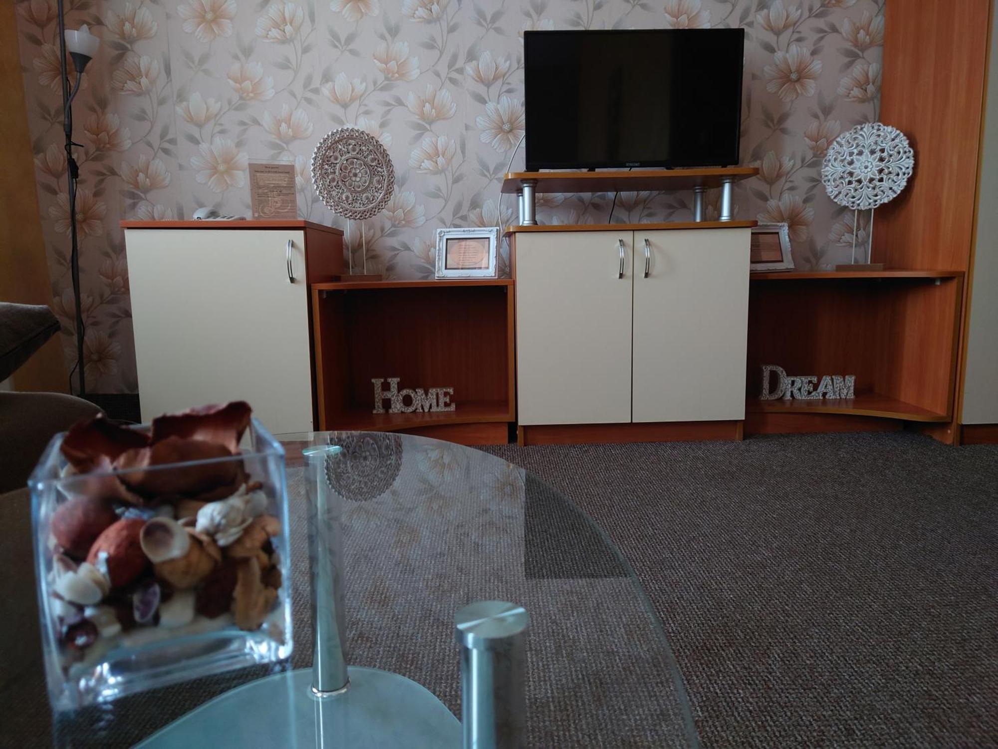 Семеен Хотел "Булаир" Burgas Exteriör bild